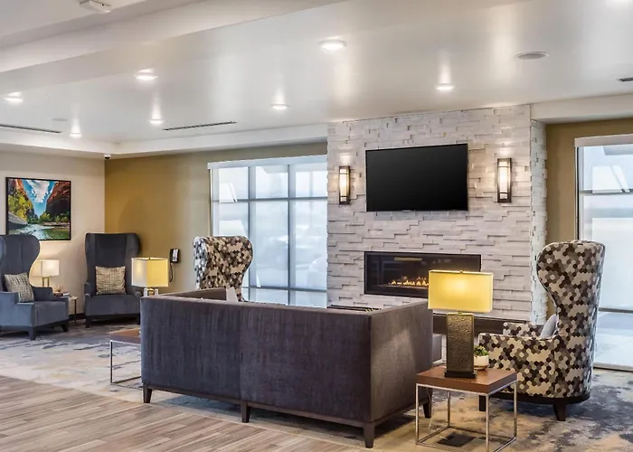 Comfort Inn & Suites Salt Lake City Airport